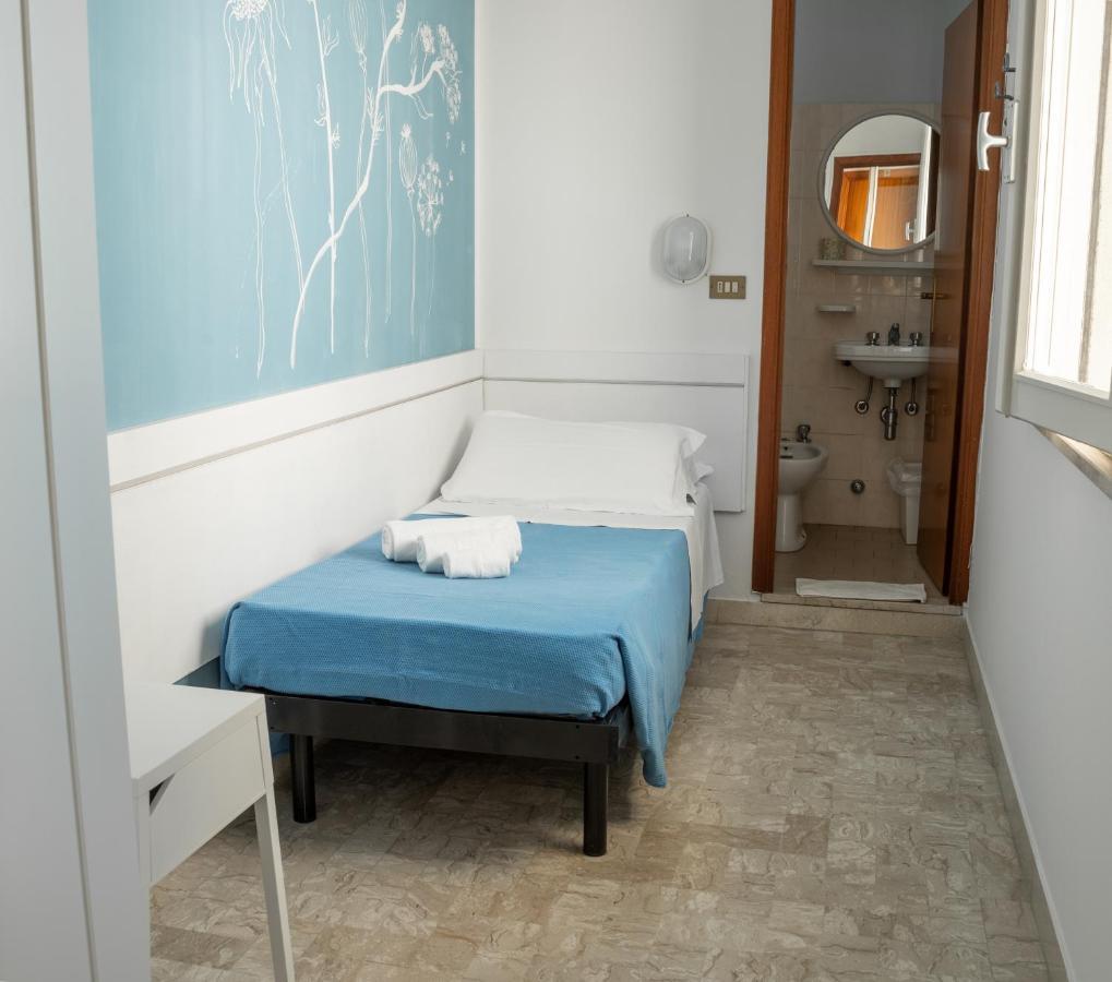 Hotel Villa Maris Rimini Zewnętrze zdjęcie