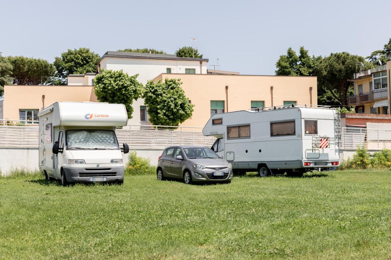 Hotel Villa Maris Rimini Zewnętrze zdjęcie